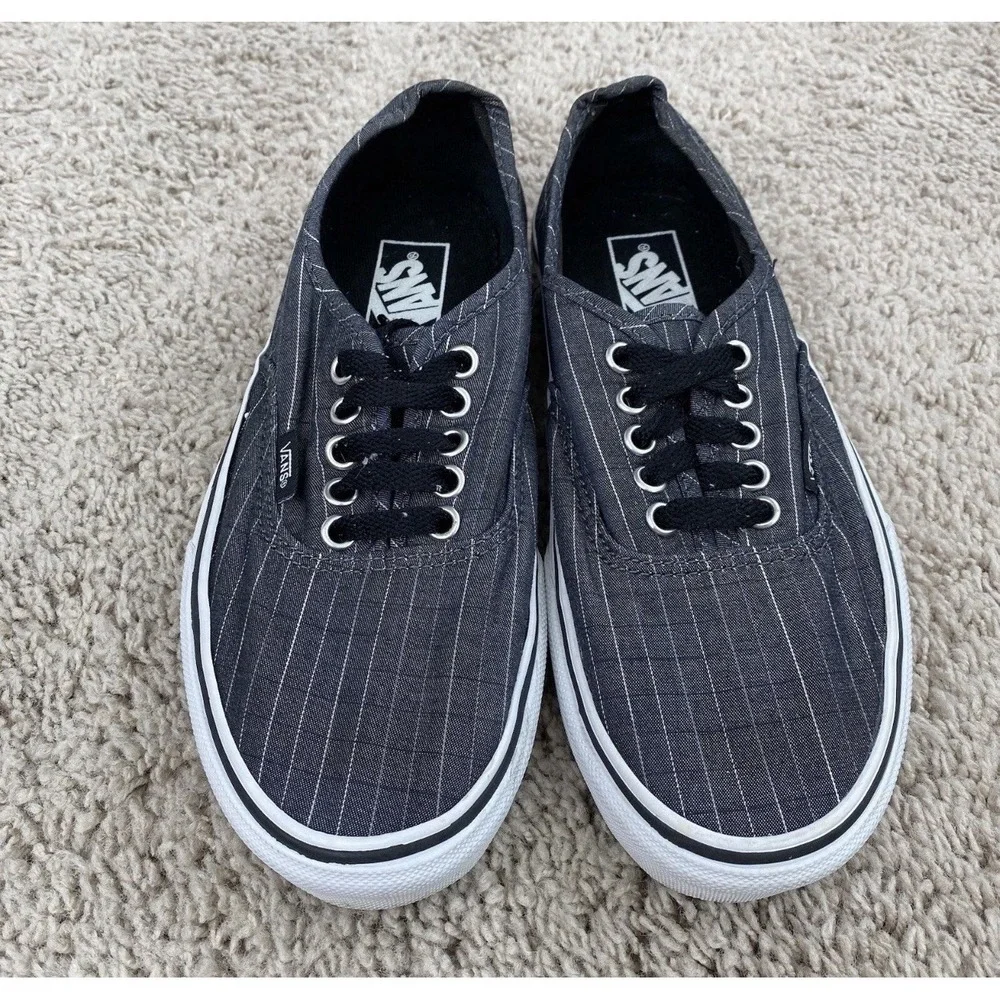 Vans Skate Shoes Mens  7  Womens 8.5 Low Top Gray‎ Pinstriped Lace Up Sneakers
